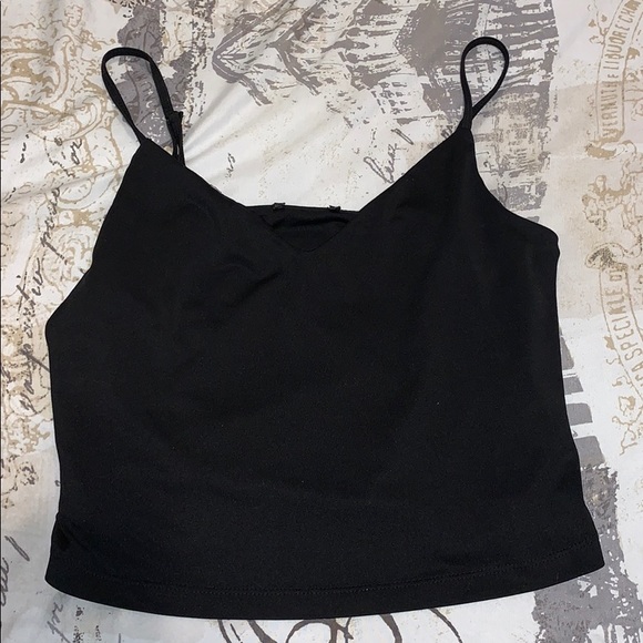 Crop top tank - Picture 2 of 3